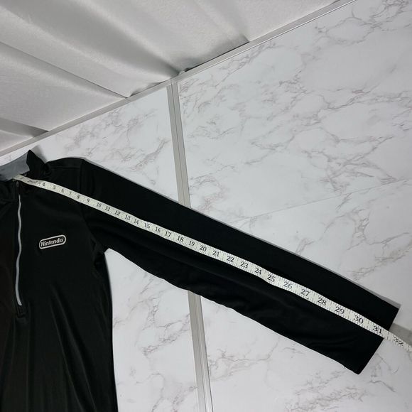 Elevate NINTENDO Women’s Medium Black 1/2 Zip Pullover Active Top Rare Game Fan - Picture 14 of 16